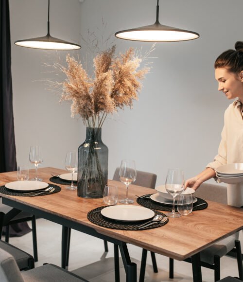 How To Decorate Your Dining Table To Match Your Home Aesthetic