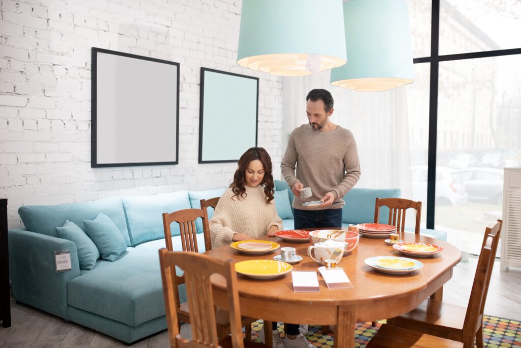 Why Round Dining Tables Are the Secret Weapon for Small-Space Dining
